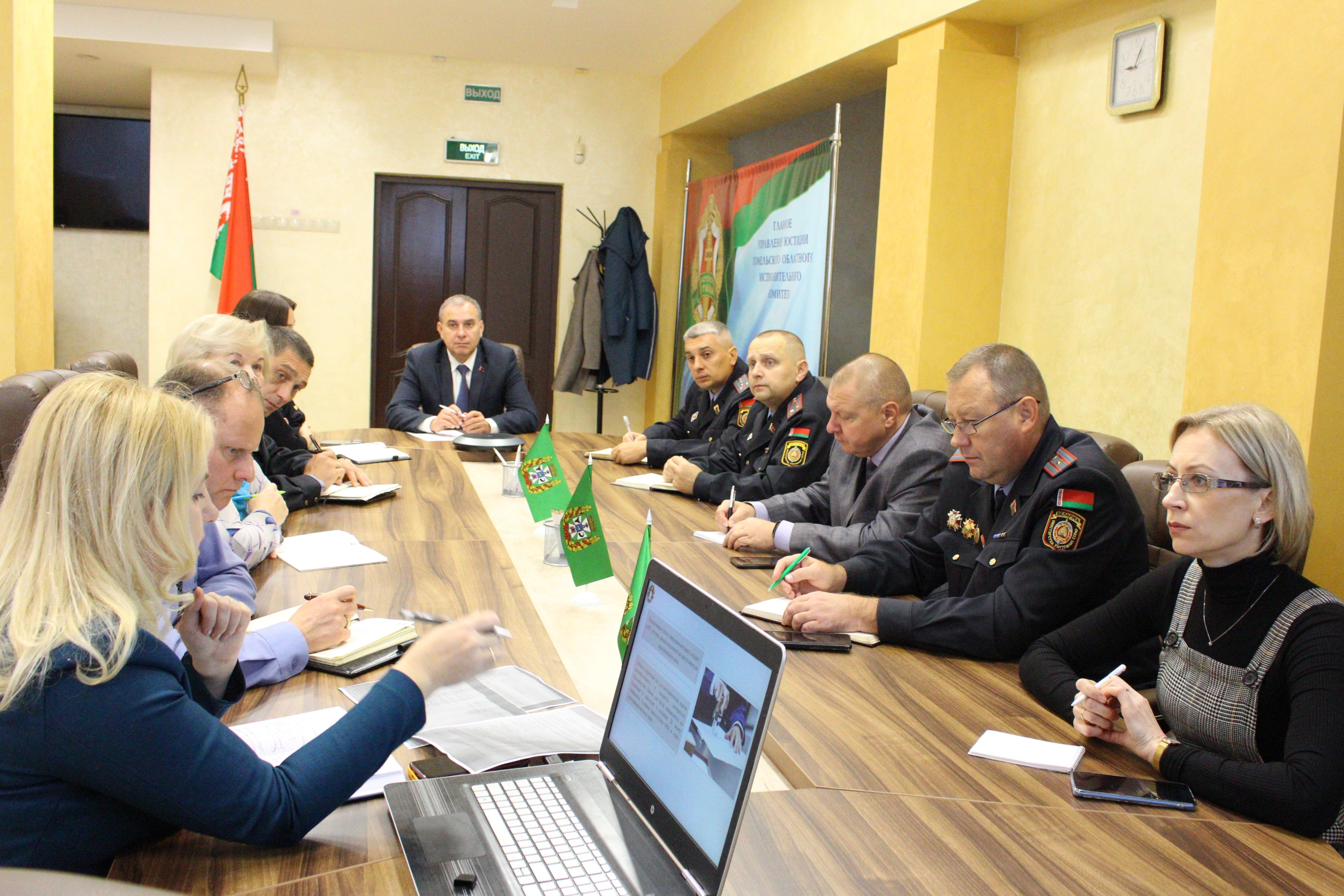 В ГУЮ прошел семинар по совершению исполнительной надписи удаленно