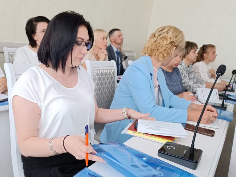 В Гомеле проходит областной семинар для специалистов служб «одно окно»