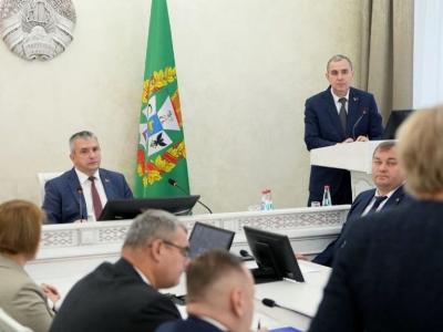 В Гомельском облисполкоме подвели итоги работы за 9 месяцев 2024 года в части принимаемых мер по совершенствованию административных процедур
