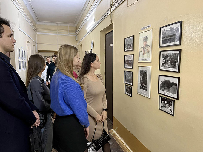 Архивы-школе: студенты-юристы в гостях у архивистов