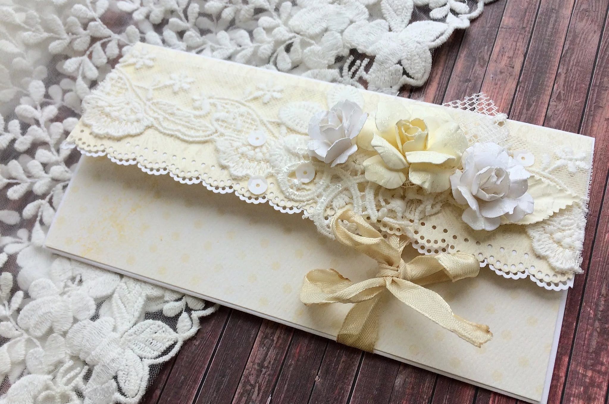 Нужно ли оформлять договор дарения денежной суммы на свадьбу? Нужно ли оформлять договор дарения денежной суммы на свадьбу?