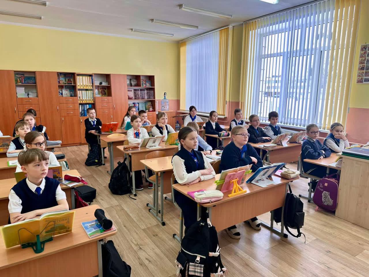 «Архивы - школе»: урок в Речицкой районной гимназии им. В.Ф. Маргелова