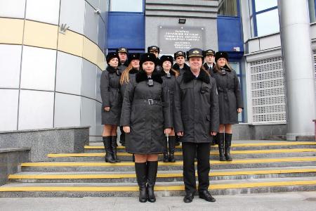 В управлении принудительного исполнения и территориальных отделах проходят строевые смотры, посвящённые переходу на зимнюю форму одежды