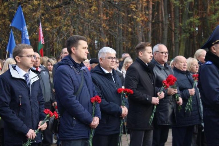 В Гомеле открыли областной антифашистский форум